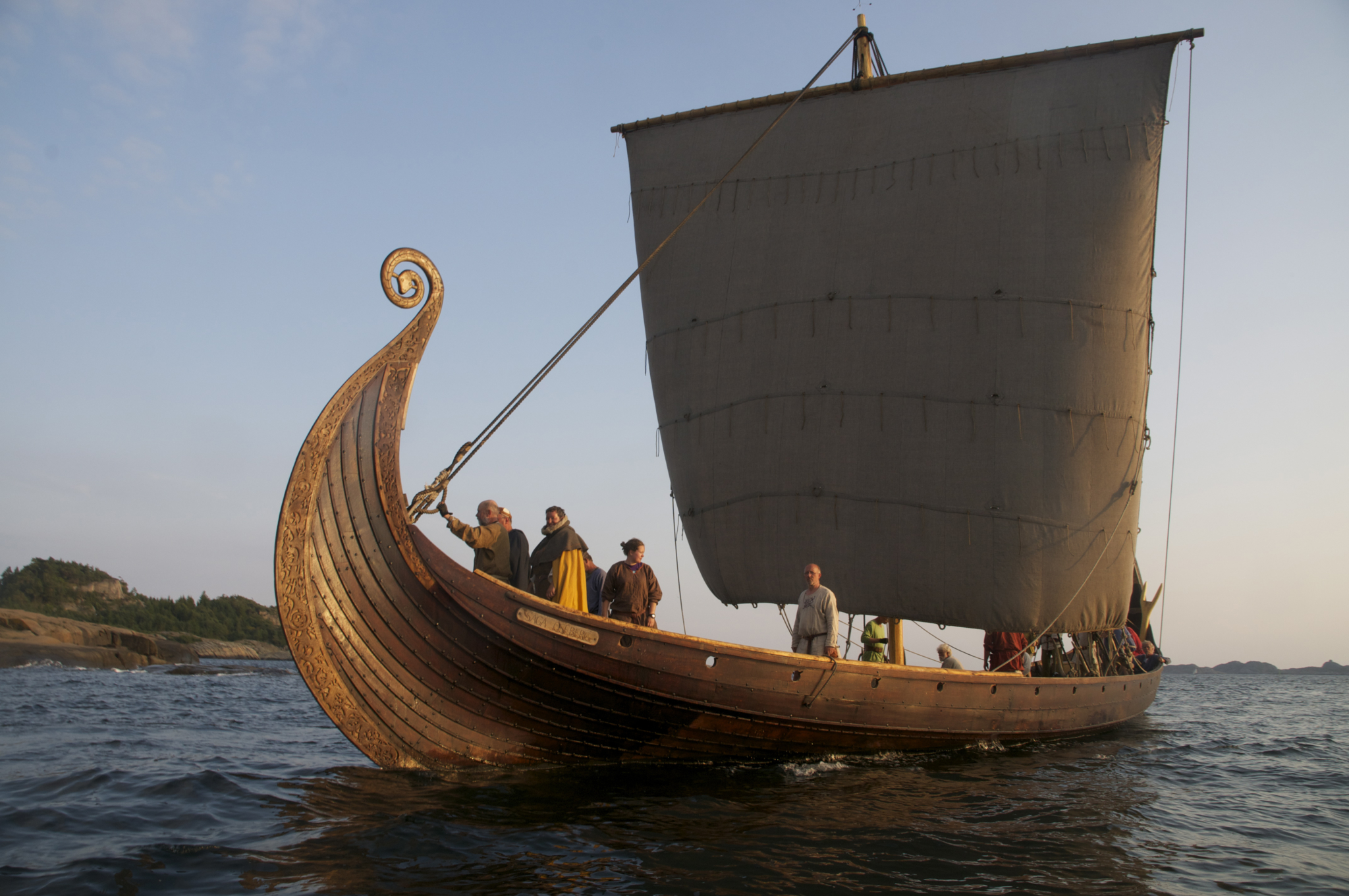 Ладья характеристика. Корабль викингов Drakkar. Ладья викингов дракар. Драккар викингов Норвегия. Драккар Харальд Прекрасноволосый.